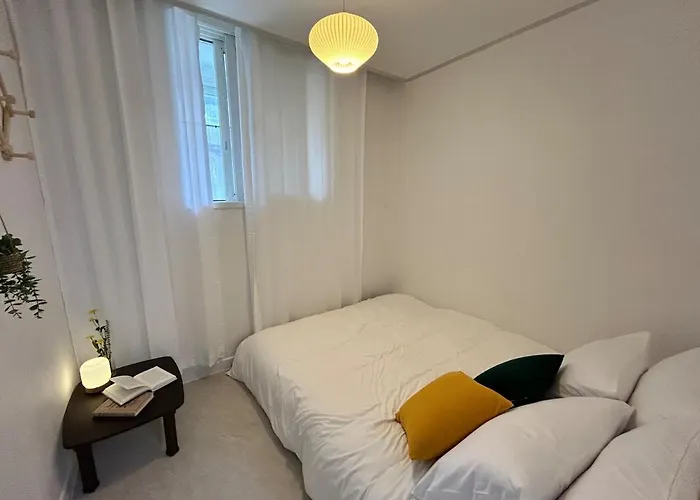 Apartment 홍스테이 ㅣ신림역 도보 6분 ㅣ3룸