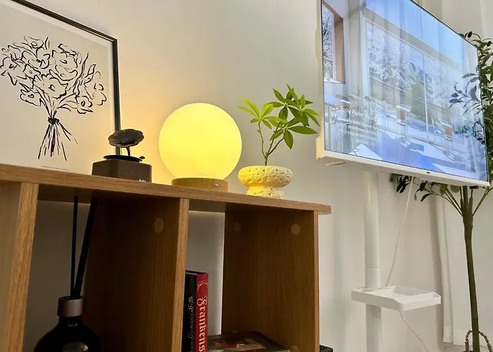 Apartment 홍스테이 ㅣ신림역 도보 6분 ㅣ3룸 *