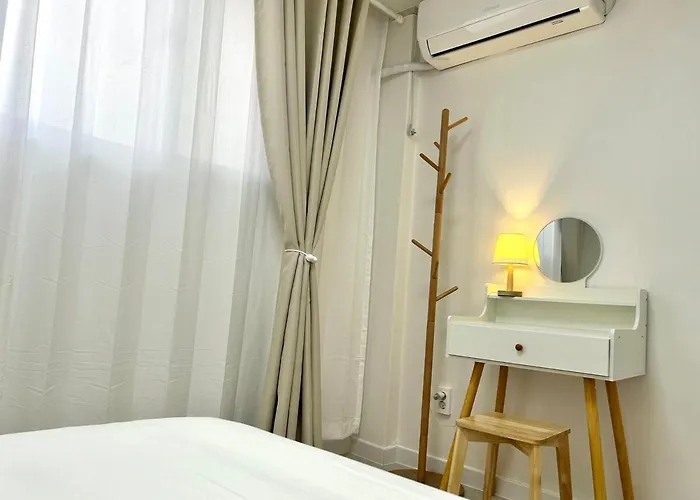 홍스테이 ㅣ신림역 도보 6분 ㅣ3룸 Apartment