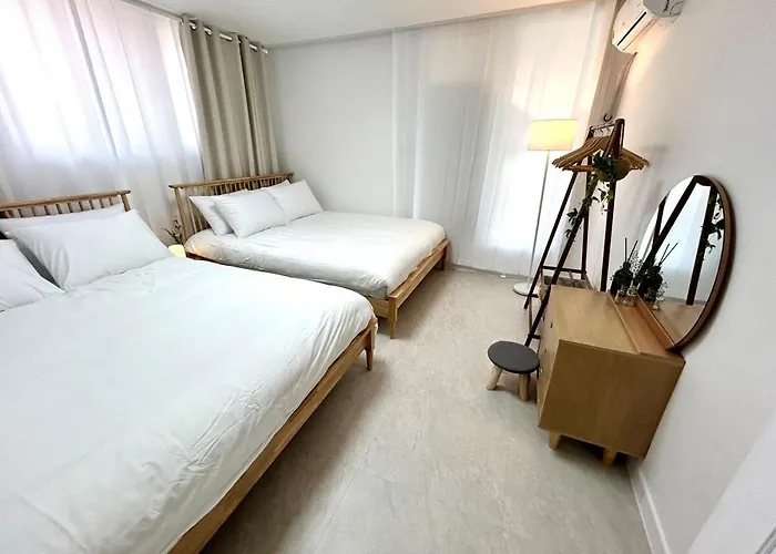 Apartment 홍스테이 ㅣ신림역 도보 6분 ㅣ3룸