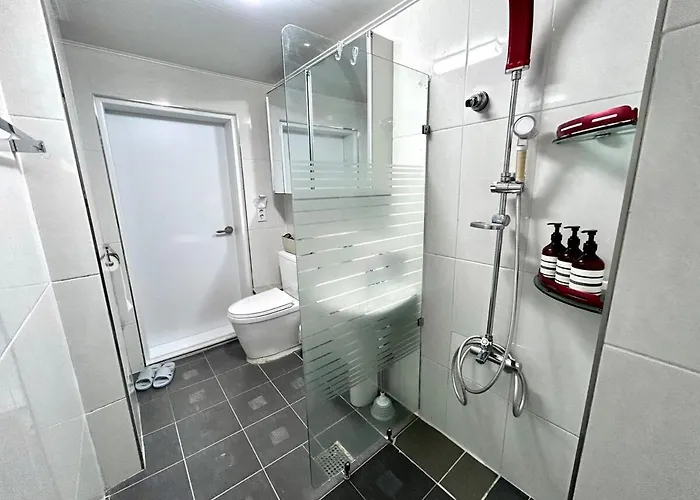 홍스테이 ㅣ신림역 도보 6분 ㅣ3룸 Apartment Seoul